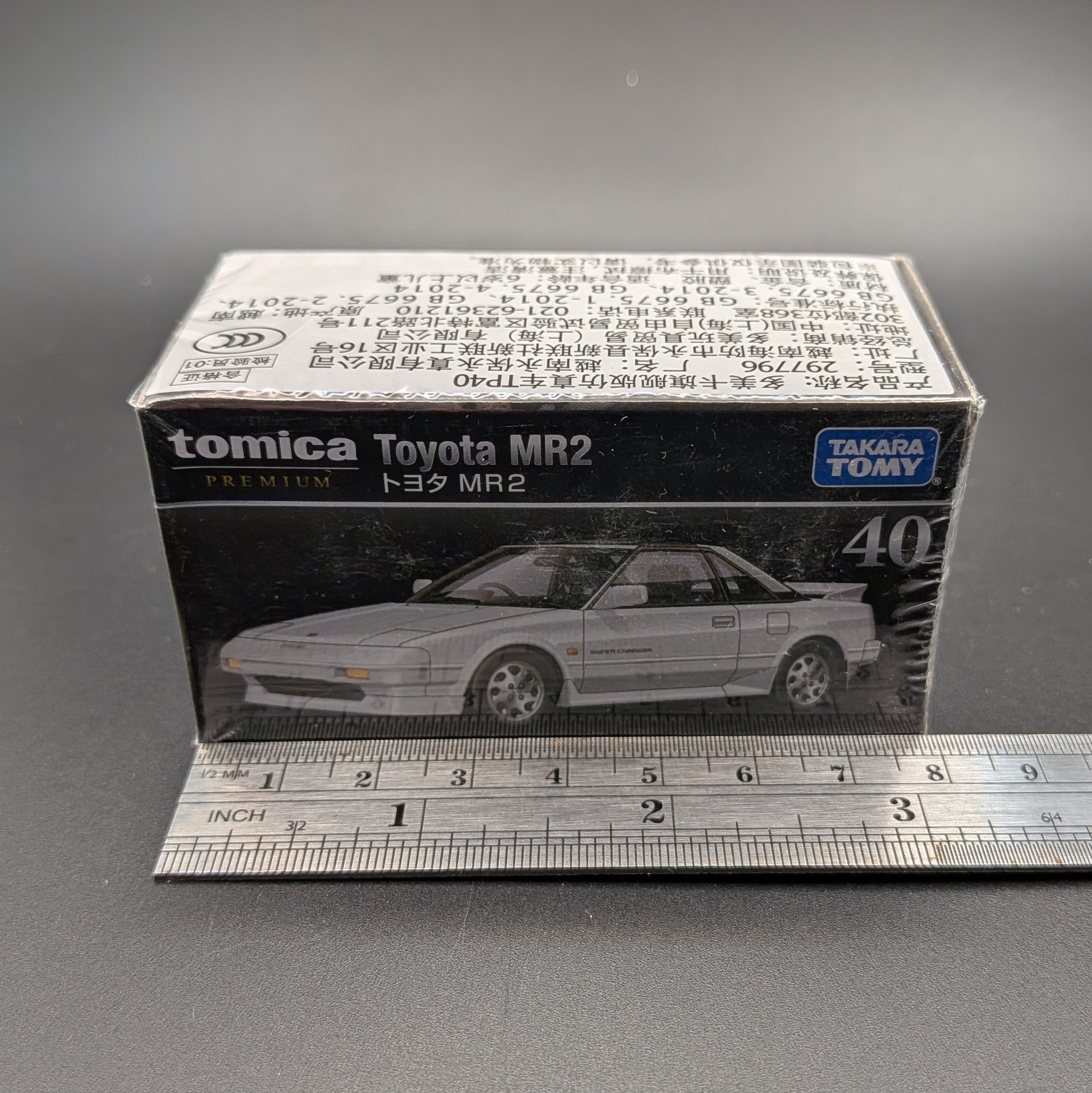Toyota MR2 Takara Tomy Tomica #40 Diecast Model Car 1:60